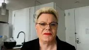 Eddie Izzard on Acting, Marathons, and Activism
