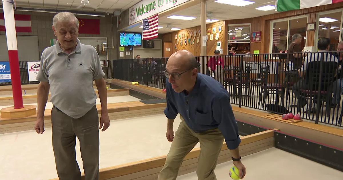 Chicago Tonight Highwood Bocce Club Members Still Having a Ball