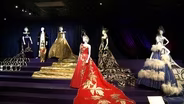 April 24, 2015 | Experience royal fashion at the Witte