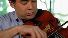 Video thumbnail: Arts and Life Violist Kenji Bunch Performs