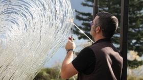 Video thumbnail: Oregon Art Beat Glass Artist David Willis
