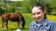 Horsing Around - Full Episode