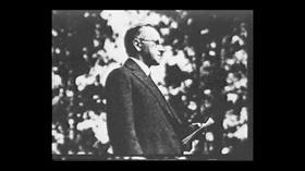 Video thumbnail: Images of the Past Calvin Coolidge at Mount Rushmore - 1927 (Silent)