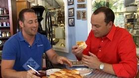Video thumbnail: Rob on the Road Spaans Cookies - Sweet Success!