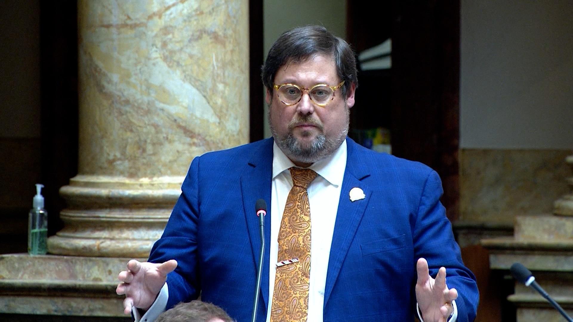 Repeatedly Disrupting the Legislature Could Soon Be a Felony