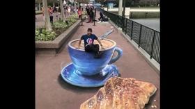 Video thumbnail: Chicago Tonight Chalk Artist Nate Baranowski Transforms Chicago Sidewalks