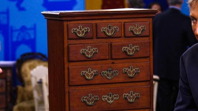 Antiques Roadshow | Appraisal: Queen Anne Mini Valuables Chest, ca. 1750