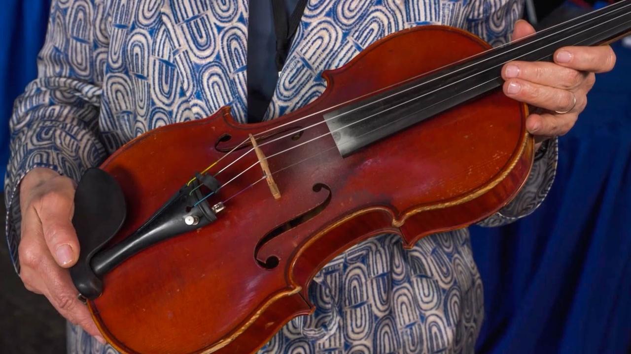 Antiques Roadshow | Appraisal: 1921 Kurt Arno Gütter Violin