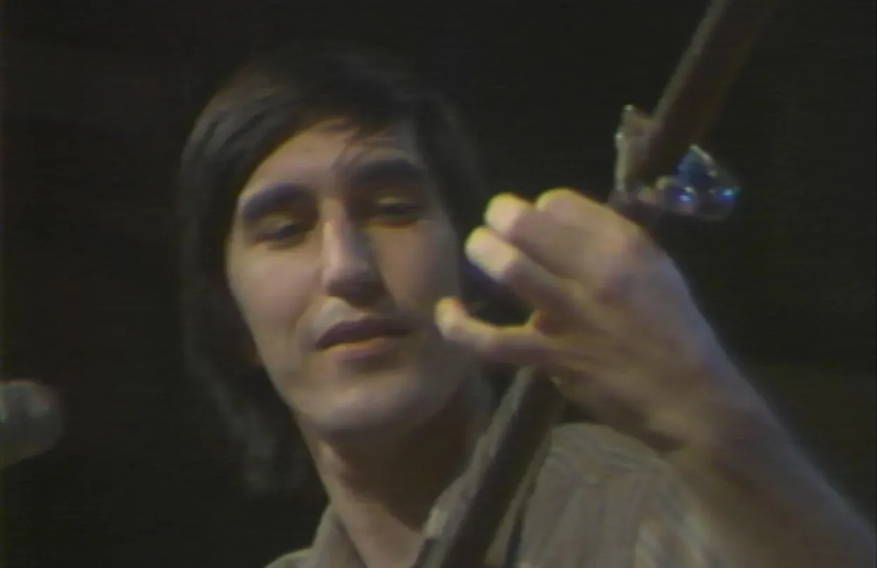 Tom Mackenzie - Music Warehouse