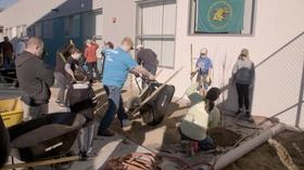 Video thumbnail: Inside Education “Great Garden Build” means more Gardens in CCSD