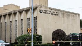 Video thumbnail: PBS NewsHour Shooter opens fire in Pittsburgh synagogue, kills 11