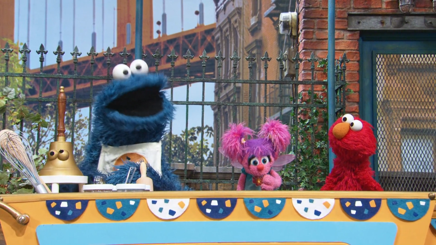 Cookie Monster's Magical Cart