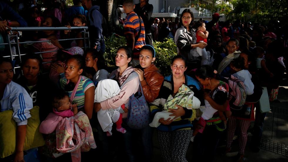 Venezuelans suffer deadly scarcity of food and medicine image