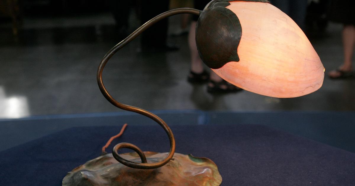 Antiques Roadshow Appraisal Elizabeth Eaton Burton Lamp ca