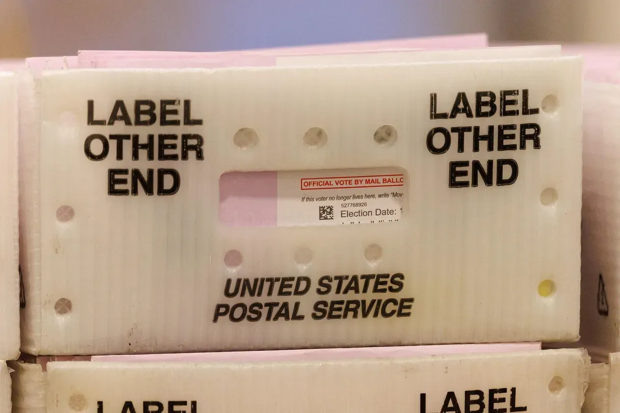News Wrap: Trump asks court to lift mail ballot order block