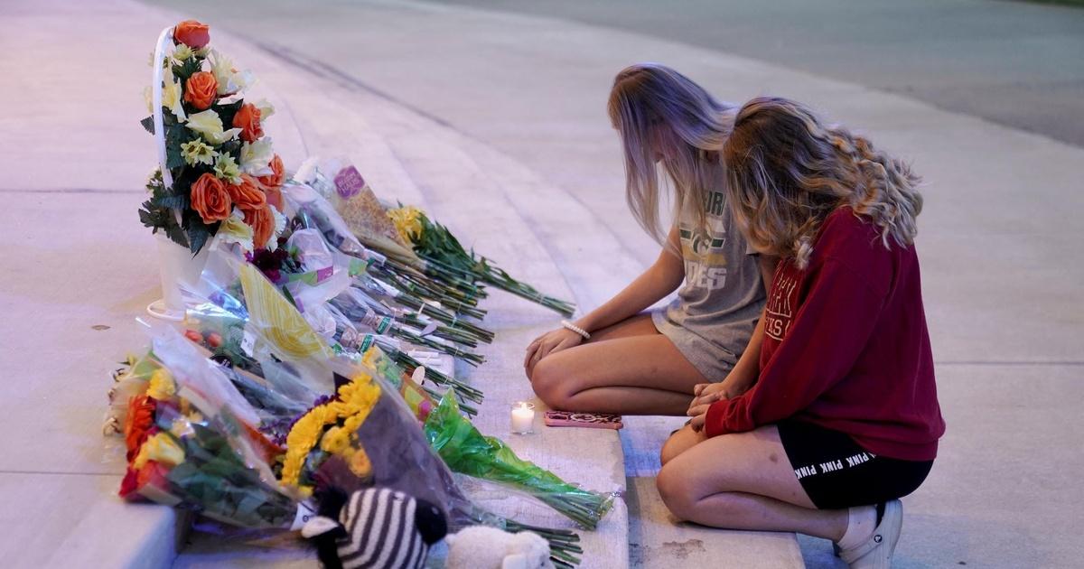 PBS News Hour | Students mourn 4 killed in Georgia school shooting ...