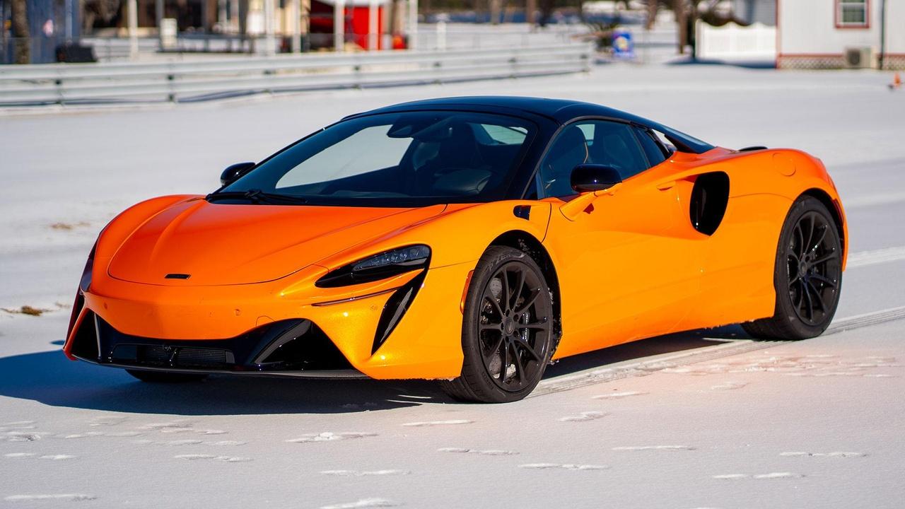 MotorWeek | 2025 McLaren Artura & 2024 Acura ZDX