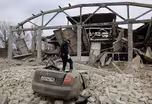News Wrap: Russia launches large-scale attack across Ukraine