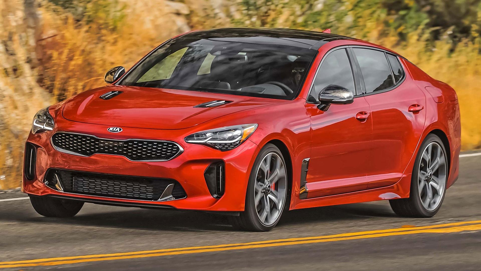 2018 Kia Stinger & cars.com Compact SUV Challenge | MotorWeek ...