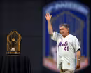 Remembering Tom Seaver, beloved baseball Hall of Famer