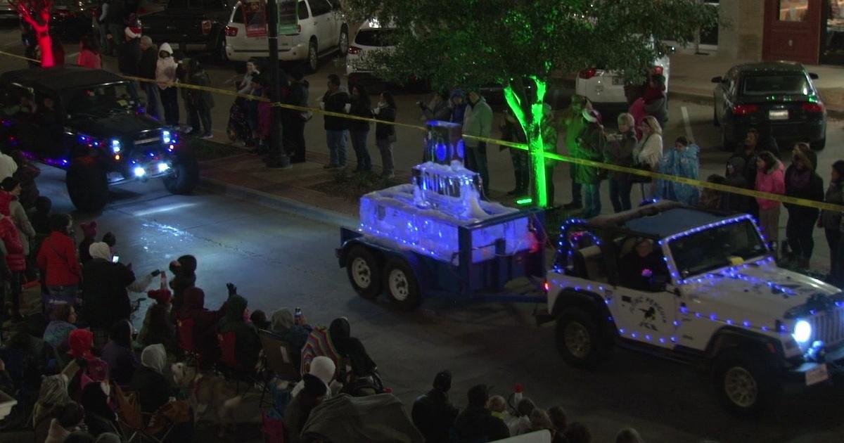 2018 Downtown Bryan Lighted Christmas Parade KAMUTV Specials PBS