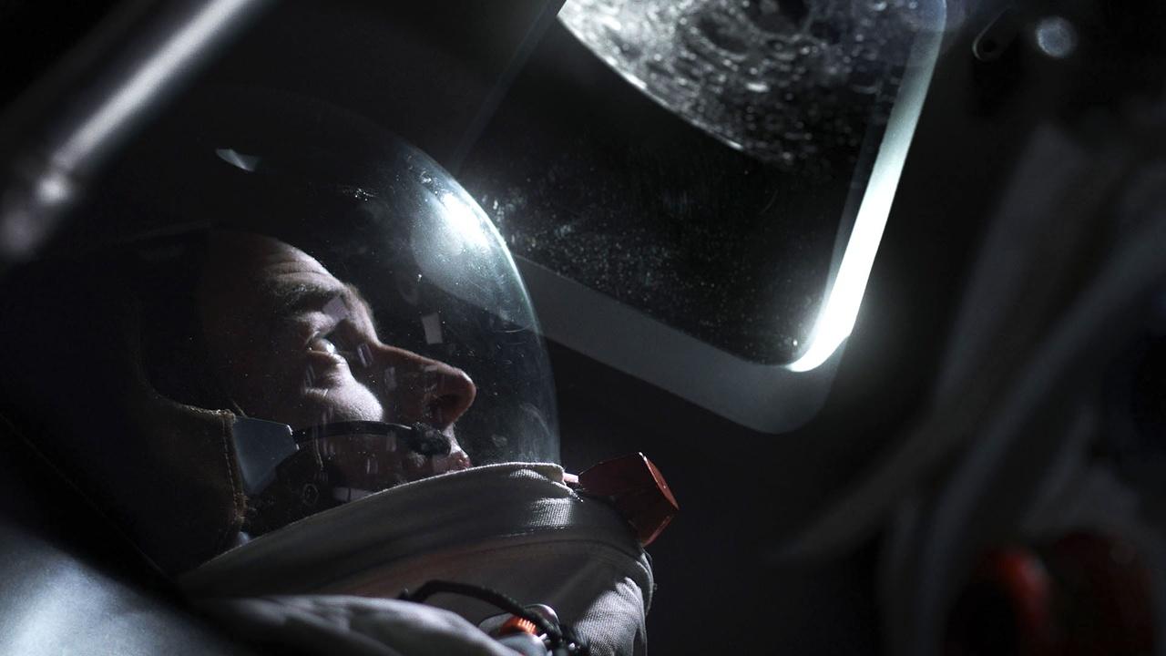 8 Days: To the Moon and Back
