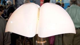 Video thumbnail: Antiques Roadshow Appraisal: Pipistrello Bianca Telescoping Lamp, ca. 1965