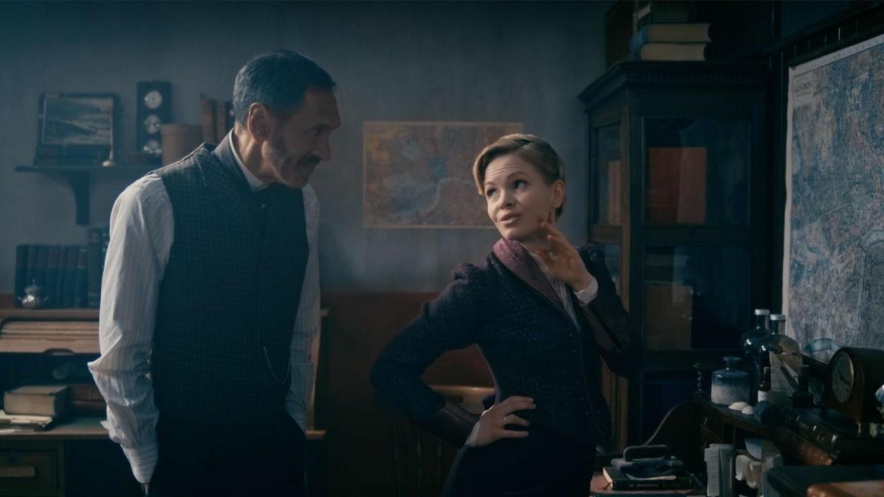 Miss Scarlet On Masterpiece