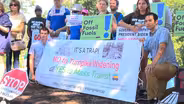 Critics protest turnpike expansion plan at Newark open house