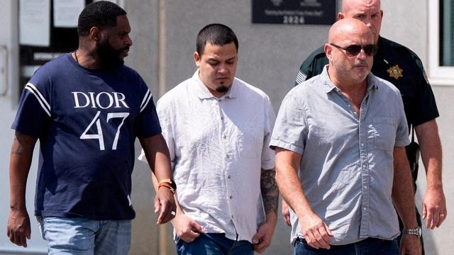 News Wrap: ICE seeks to deport Abrego Garcia to Uganda
