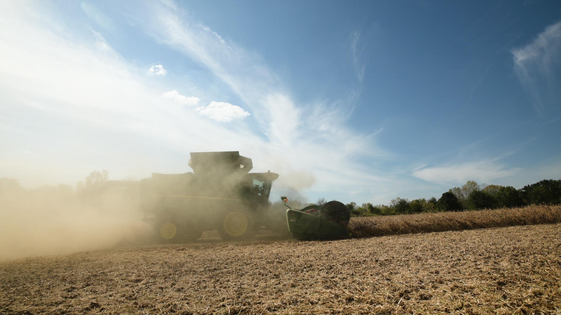 Tariffs, trade war and woes for Wisconsin’s soybean farmers