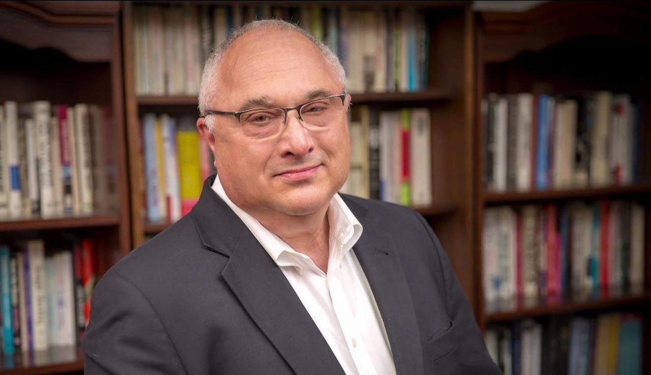 Mitch Pearlstein of the CAE