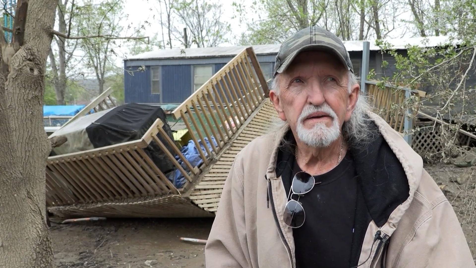 Small Kentucky Town Begins Cleanup Efforts