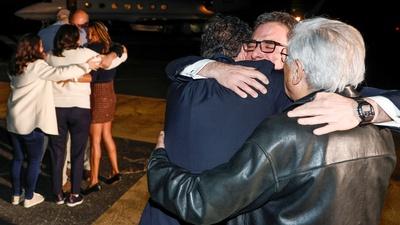 News Wrap: Americans freed from Iran arrive back in the U.S.