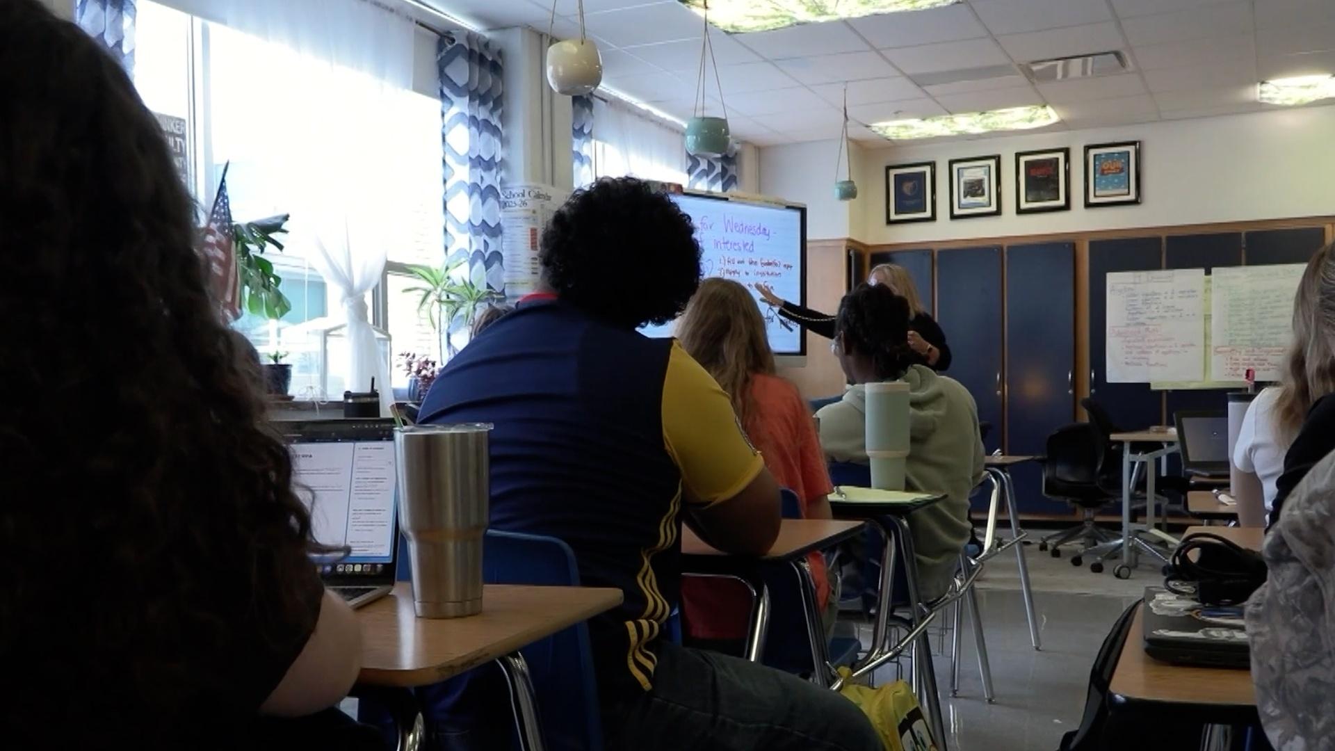 Kentucky Students Learning How to Cover Cost of College