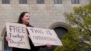 FBI charges judge with obstructing immigration agents