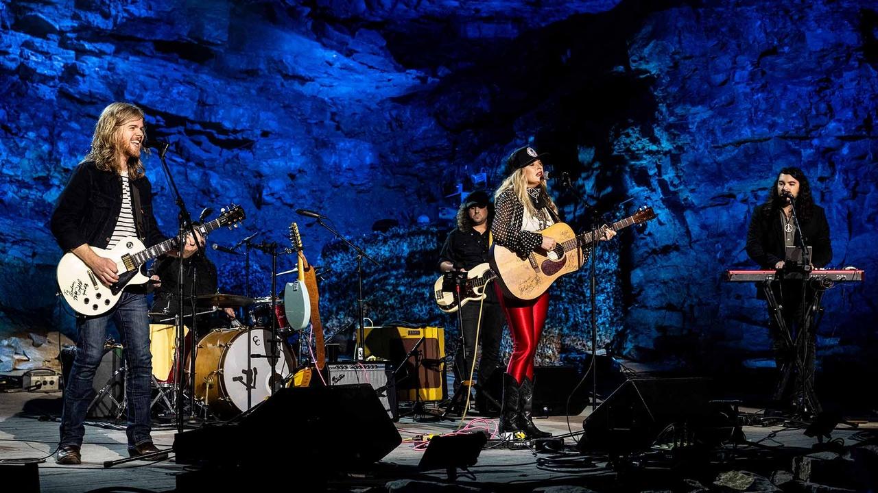 The Caverns Sessions | ELIZABETH COOK Preview