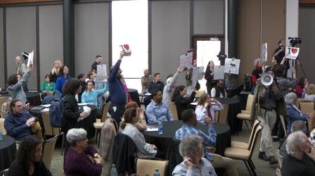 Rutgers union members disrupt meeting, strike threat remains