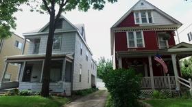 Video thumbnail: PBS NewsHour How Minneapolis became the first to end single-family zoning