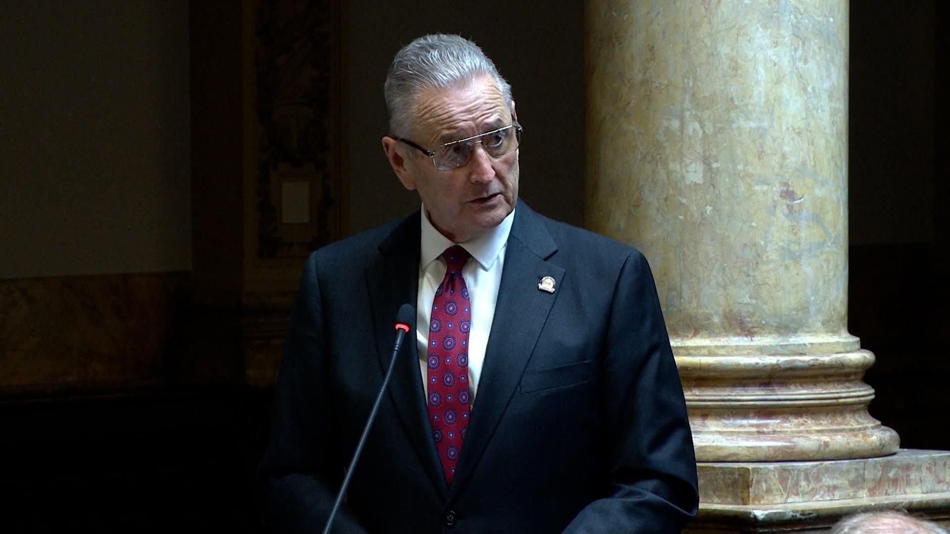 Amended Moment of Silence Bill Advances