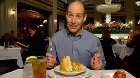 Video thumbnail: Chicago Tours with Geoffrey Baer Buildings: Marshall Field & Co.