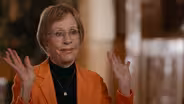 Carol Burnett Learns Who Fought in Wars — and Who Fled