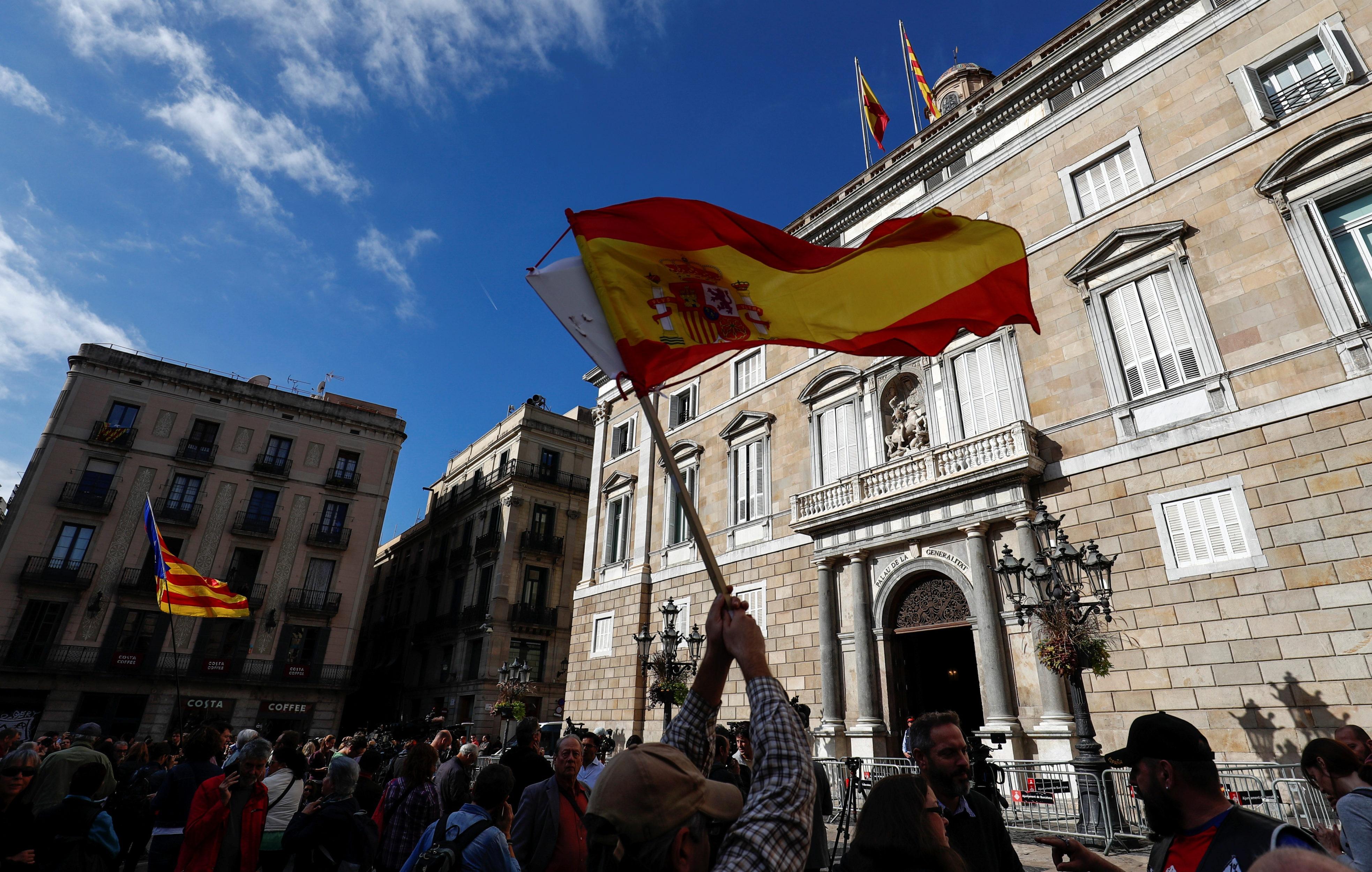 Catalonia stuck in bitter divide over independence