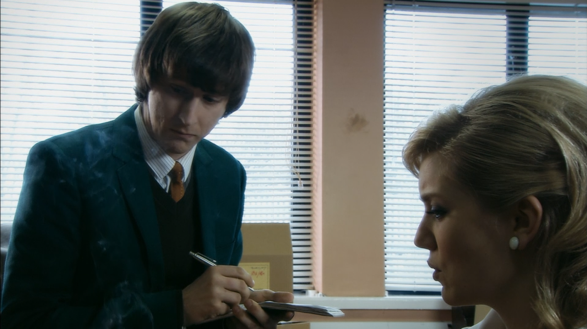 Theft and murder expose potentially explosive ethnic hatred in a seaside town.