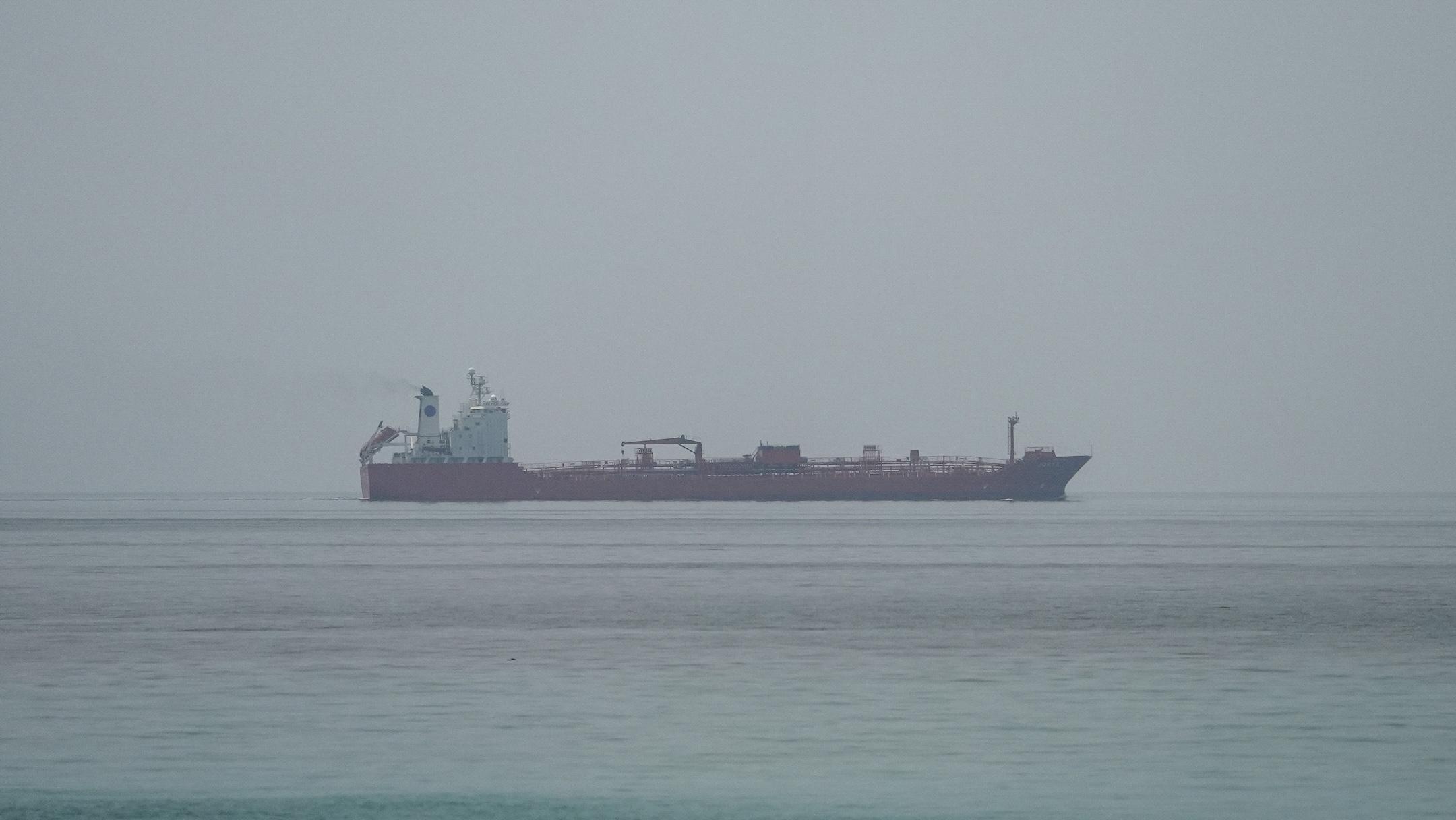 U.S. moves to reassure Gulf allies after latest Strait of Hormuz shutdown