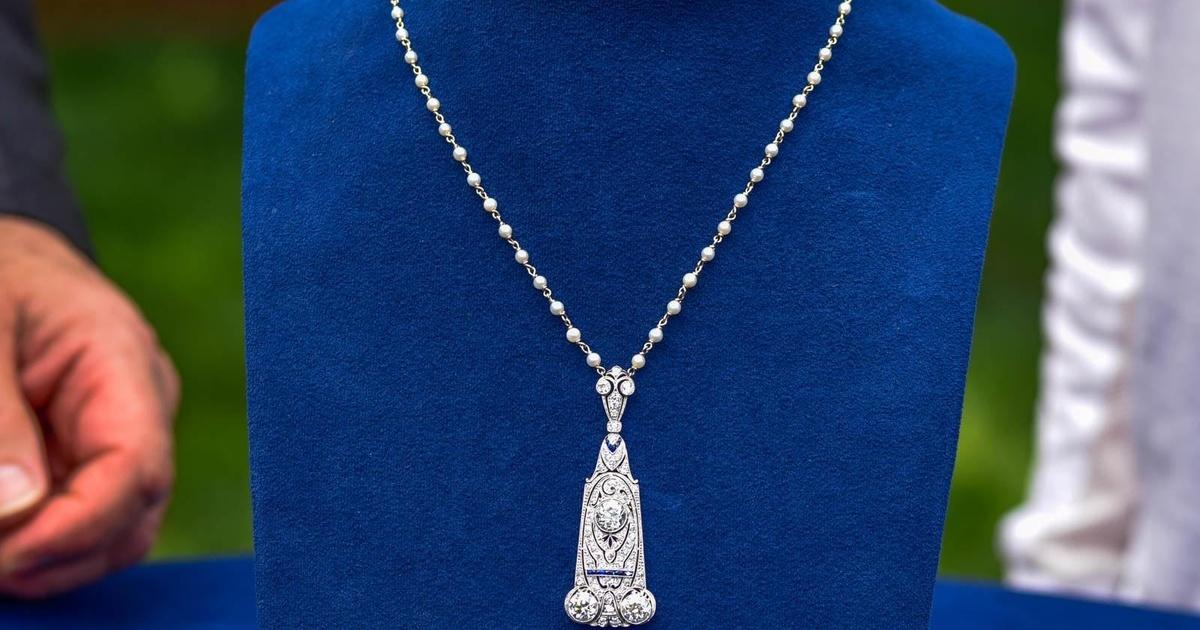Antiques roadshow | appraisal: art deco necklace, ca. 1925 | season 27 | episode 8
