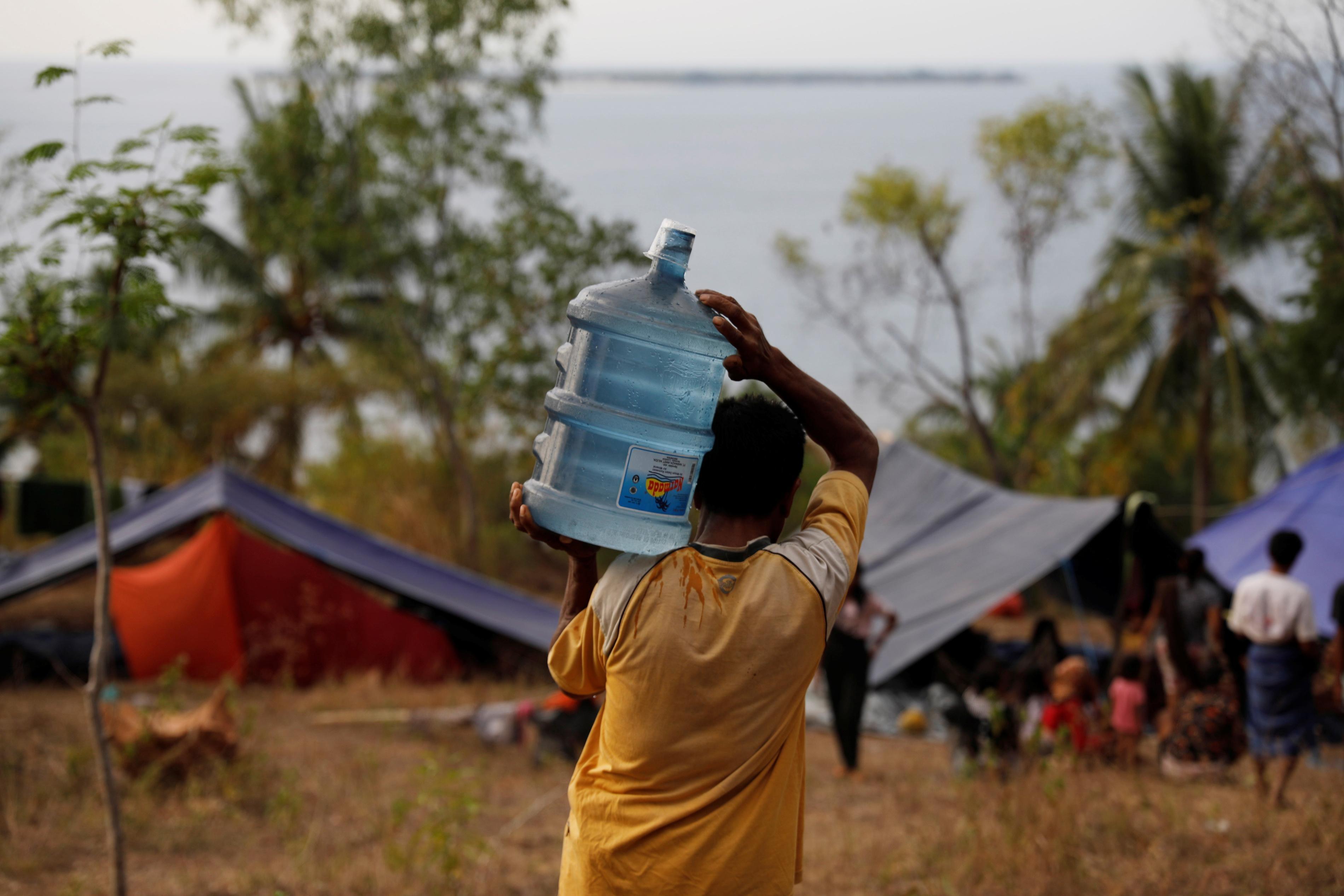 News Wrap: Indonesia shaken by third strong quake
