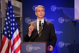 News Wrap: U.S. and China see tariffs as unsustainable