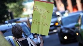 Video thumbnail: PBS NewsHour Inside the frantic scramble to reunite migrant families