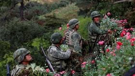 Video thumbnail: PBS NewsHour What novelist Don Winslow thinks of America's war on drugs